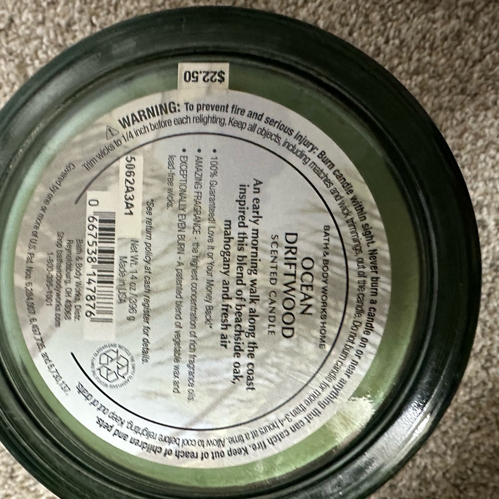 Bath and Body Works Ocean Driftwood Candle (2015) - Picture 2 of 2